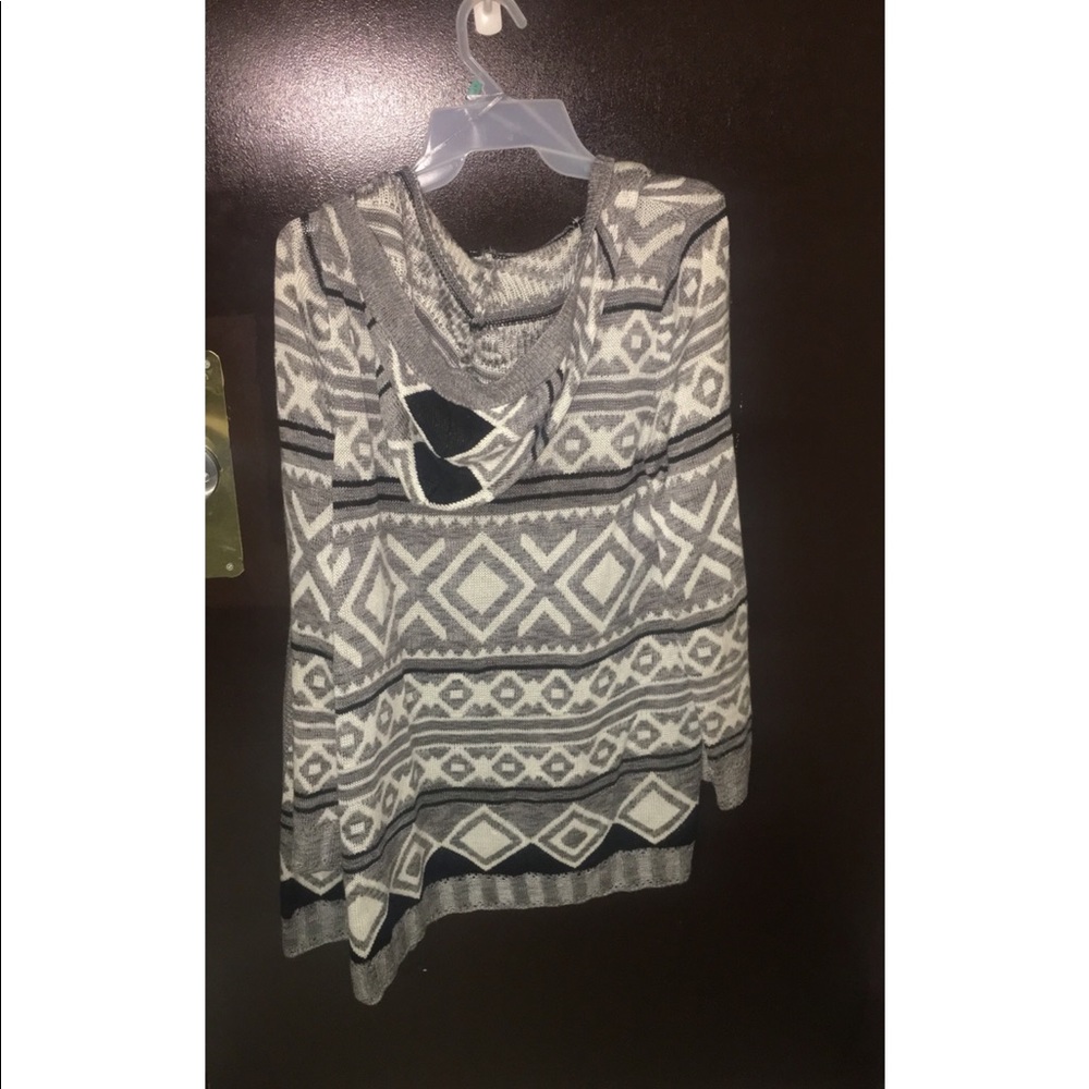 Cardigan - Picture 2 of 2